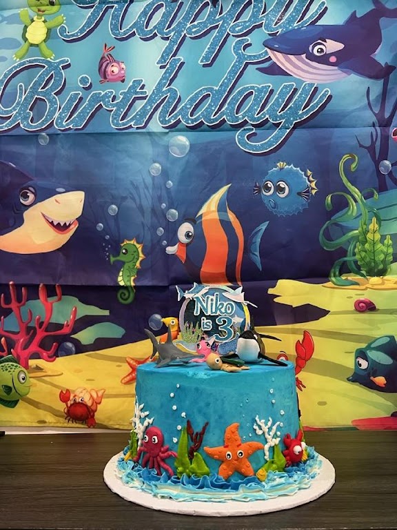 Custom 3D Occasion Cakes at Doan's Bakery
