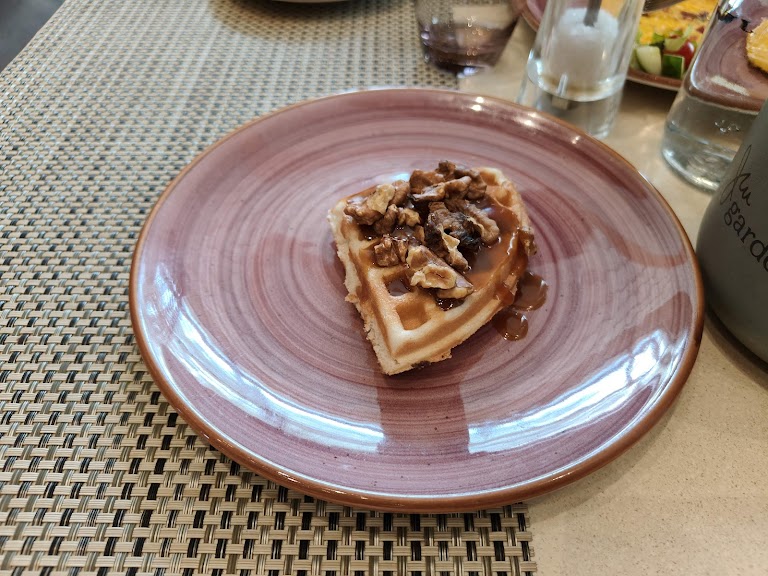 JW Cafe photo 4