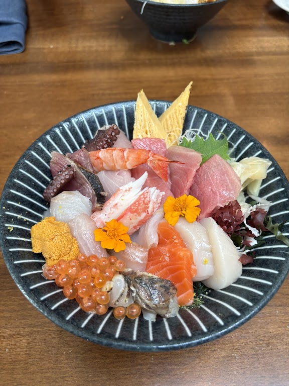 Kaisen Chirashi Zushi at The Brothers Sushi Woodland Hills