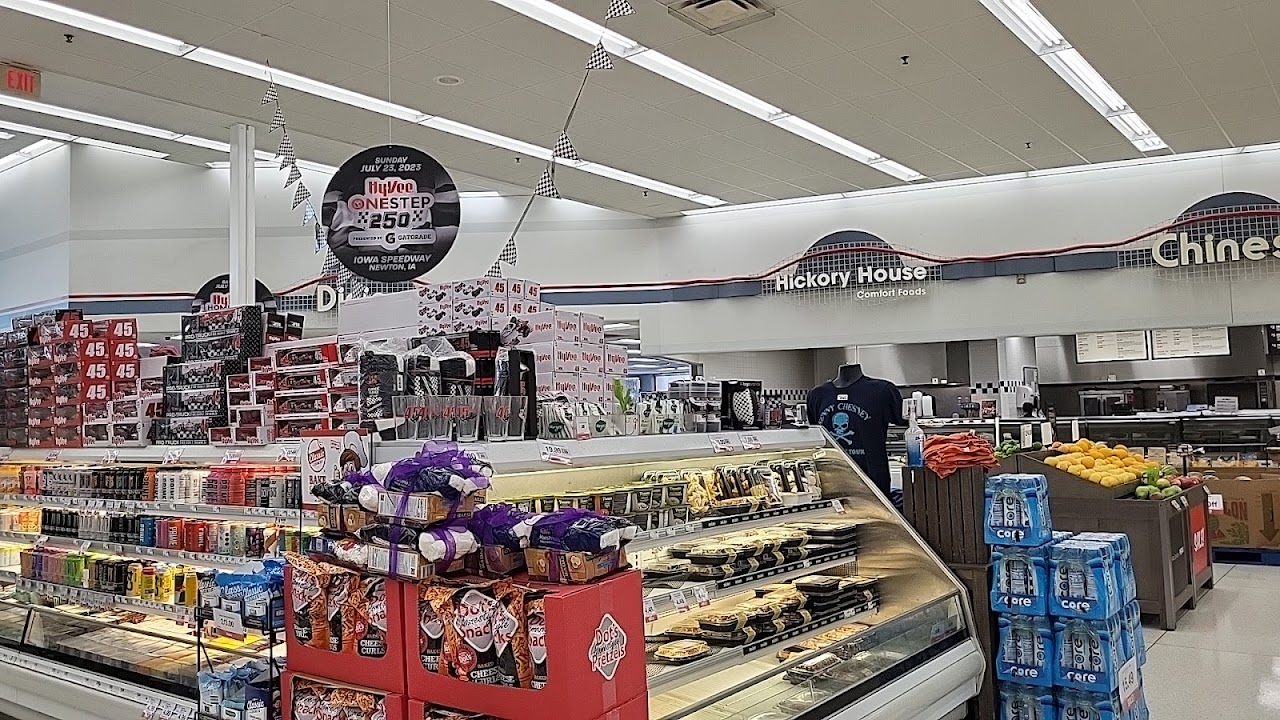 Hy-Vee Grocery Store photo 5
