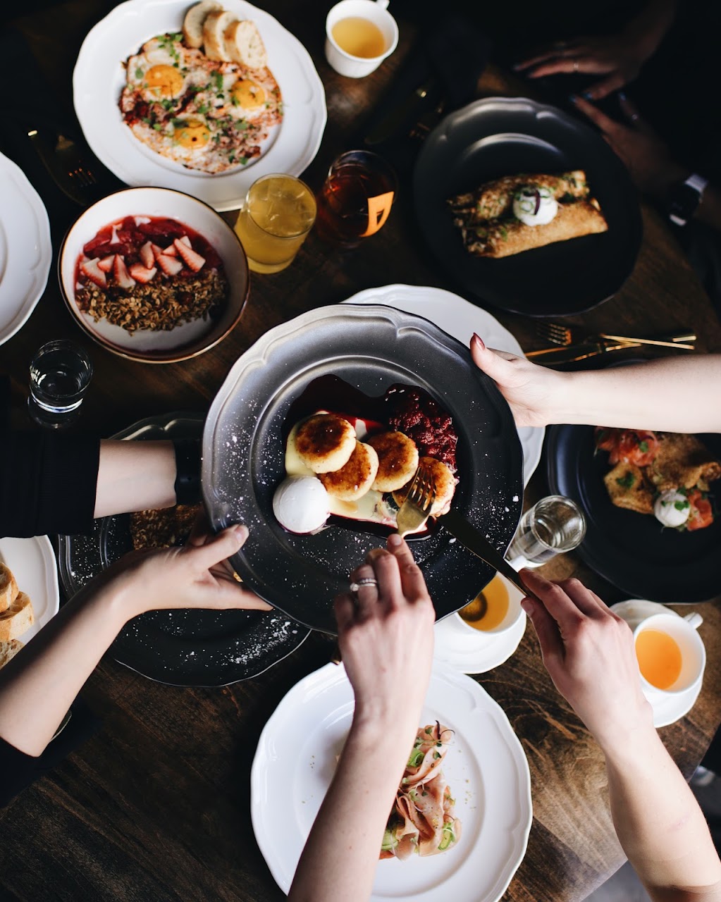 DACHA Kitchen & Bar