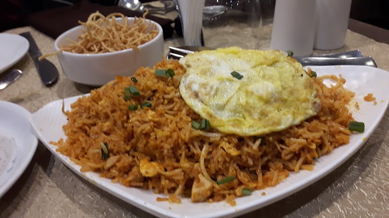 Indo-Chinese Food at Manisha Fine Dining Bar