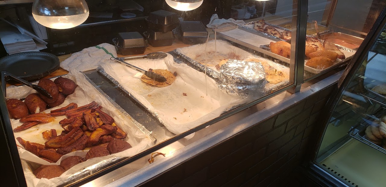 El Carrusel Bakery